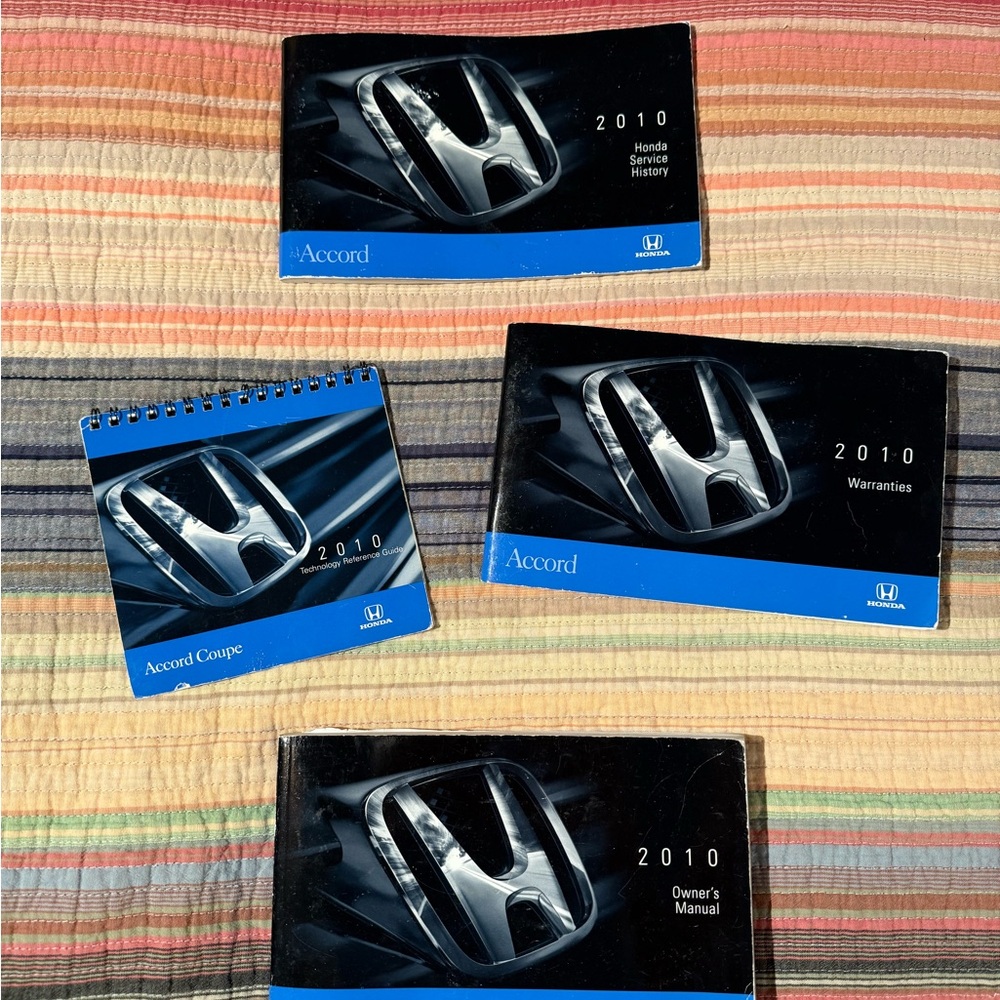 Honda Accord Coupe 2010 Owner's Manual Set - Black and Blue